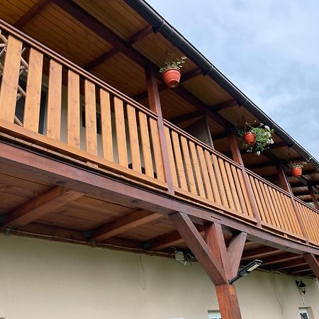 Casa Milla Hotell Sovata Exteriör bild