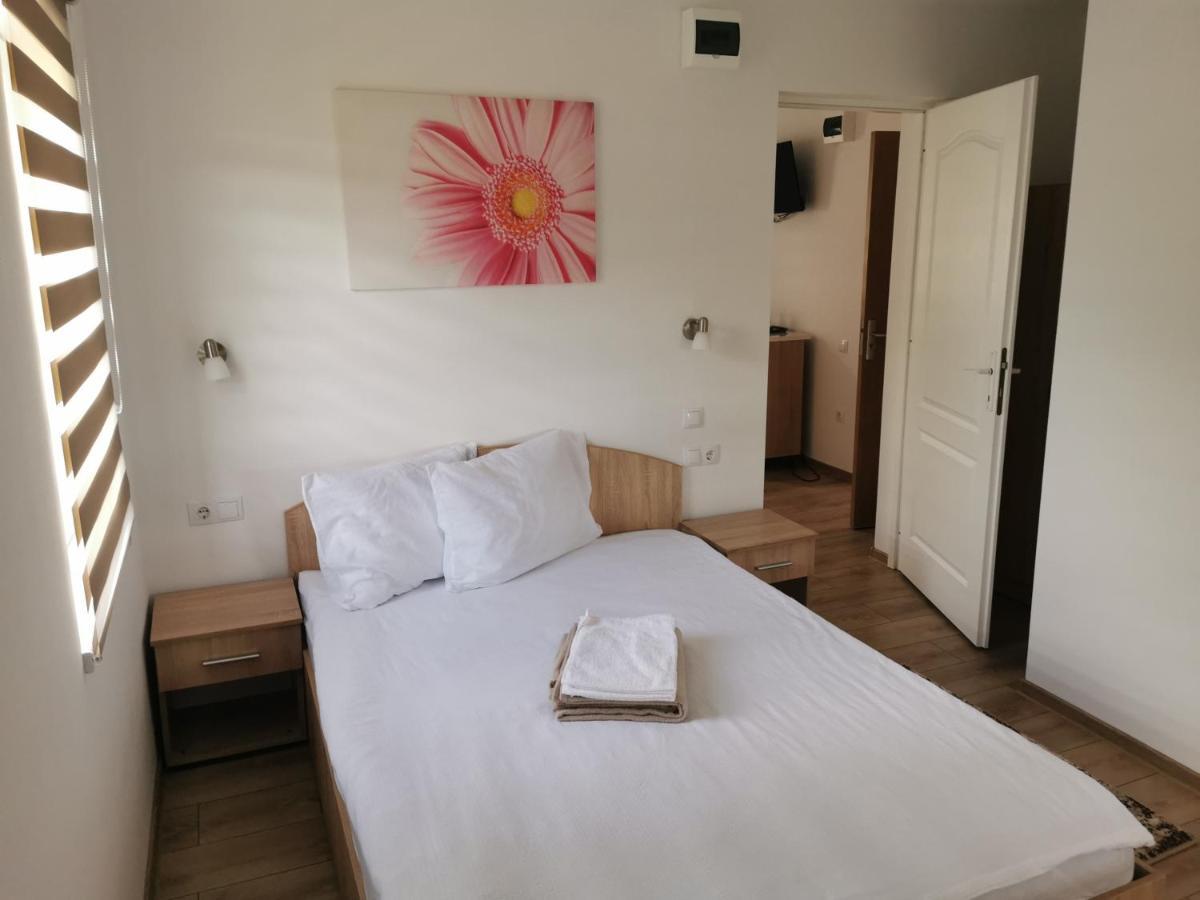 Casa Milla Hotell Sovata Exteriör bild